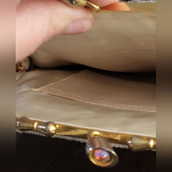 Vintage 1950's Style Handbag, Kiss Closure - Picture 7 of 8